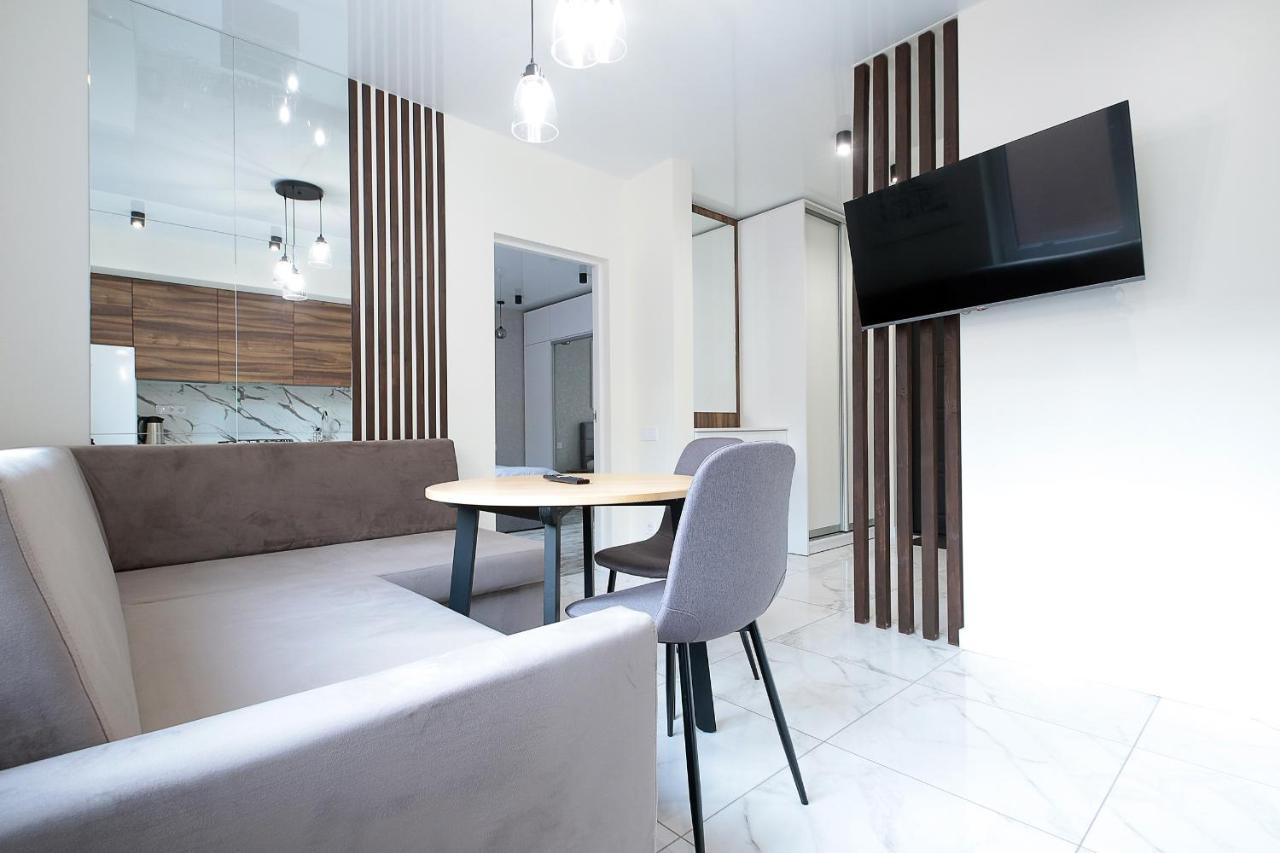 Luxury Nest Lviv Center Apartment Ngoại thất bức ảnh