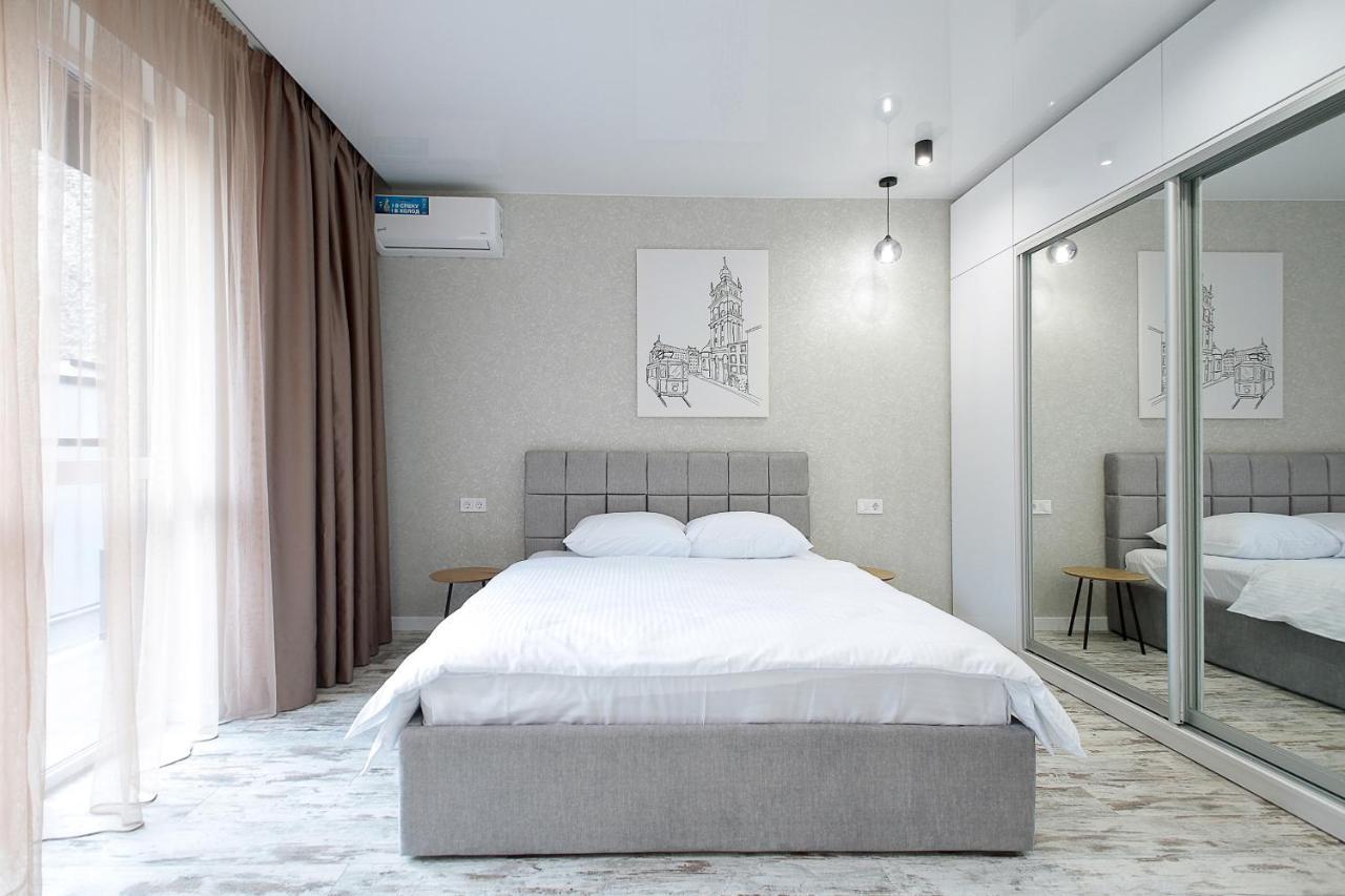 Luxury Nest Lviv Center Apartment Ngoại thất bức ảnh